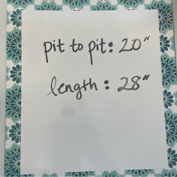 Free Planet NWOT Men's Short Sleeve Christmas T-Shirt Hawaiian Hula Santa Small - Picture 11 of 11